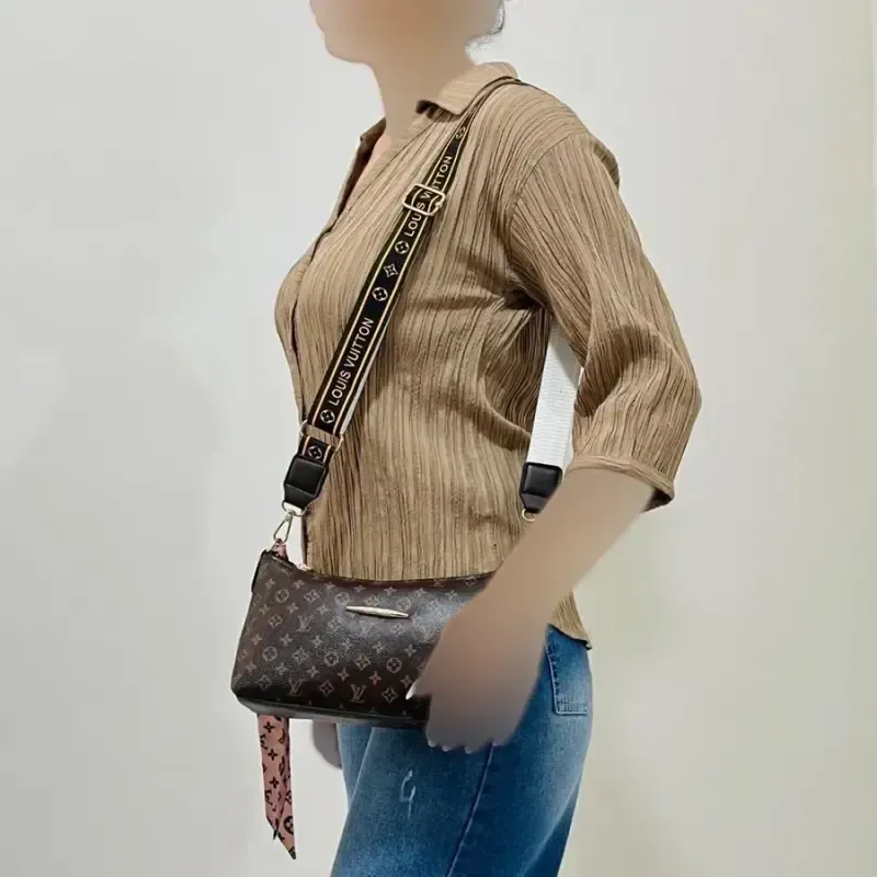 کیف دستی دوشی زنانه طرح دار کد 1419 جنس چرم مصنوعی - تصویر 7
