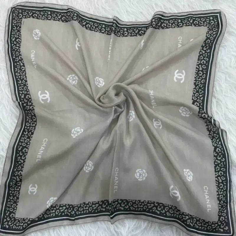 مینی اسکارف نخی مدل شنل سایز 74 در 74 سانتیمتر - تصویر 4