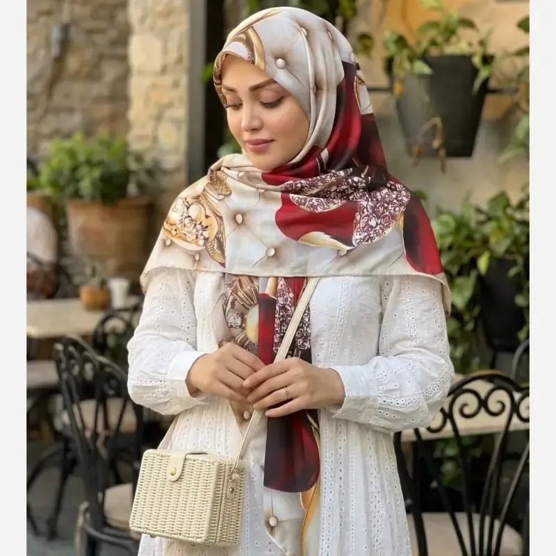 روسری نخی کاستوم طرح شقایق ابعاد 140x140 چرخ دوز - تصویر 8