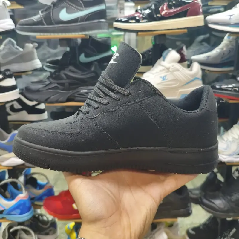 کتونی نایک ایرفورس 1 مردانه مشکی مدل Triple Black - تصویر 4