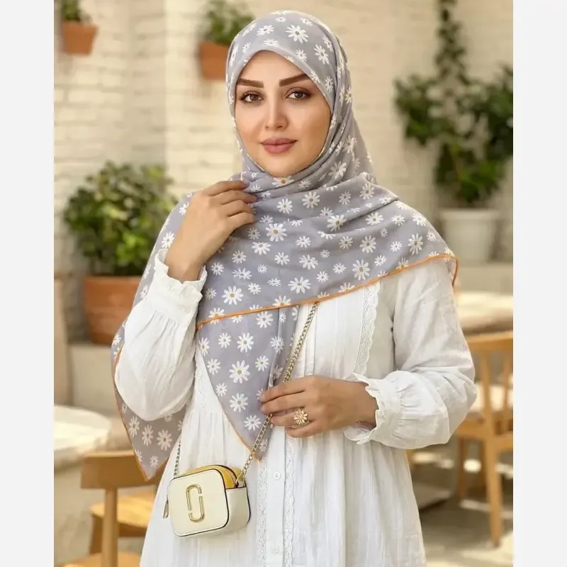روسری طرح بابونه طوسی نخ کاستوم قواره بزرگ 140 سانتیمتر - تصویر 17
