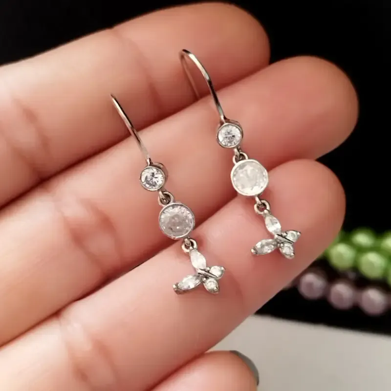 گوشواره نقره زنانه آویز عیار 925 طرح پروانه رنگ نقره ای - تصویر 6