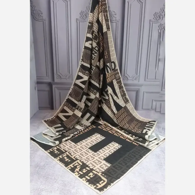 روسری نخ کاستوم قواره 140 طرح فندی رنگ کرم مشکی قهوه ای - تصویر 7