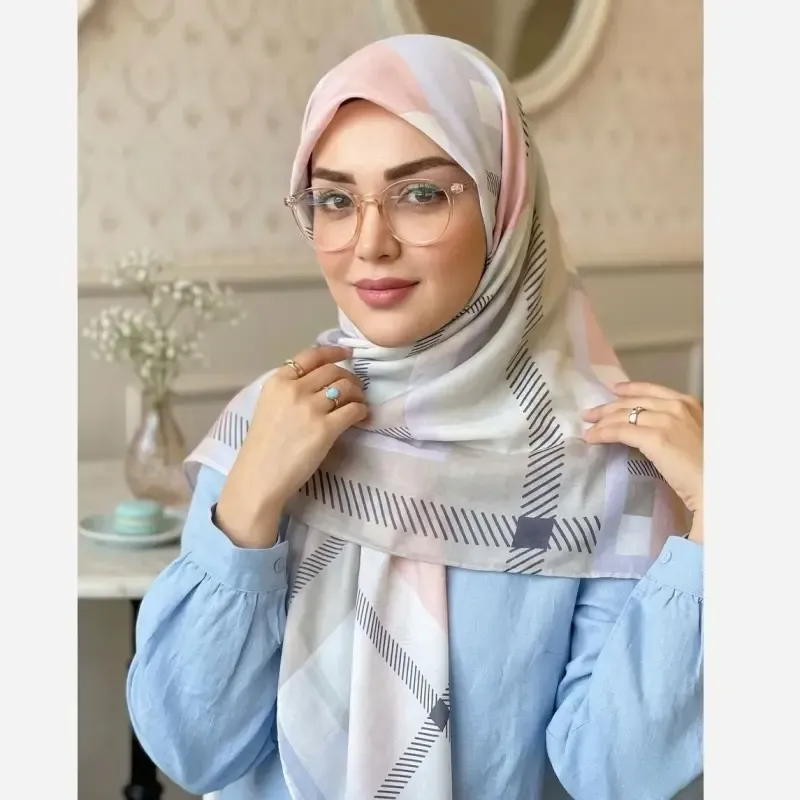 روسری نخ کاستوم طرح باربری سفید قواره بزرگ 140 سانتیمتر دور چرخ دوز - تصویر 10