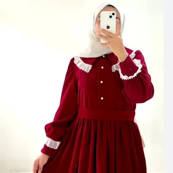پیراهن مخمل کبریتی قرمز سایز 40 قد 138 مناسب مهمانی و عید با خرج کار تور و مروارید دکمهخور