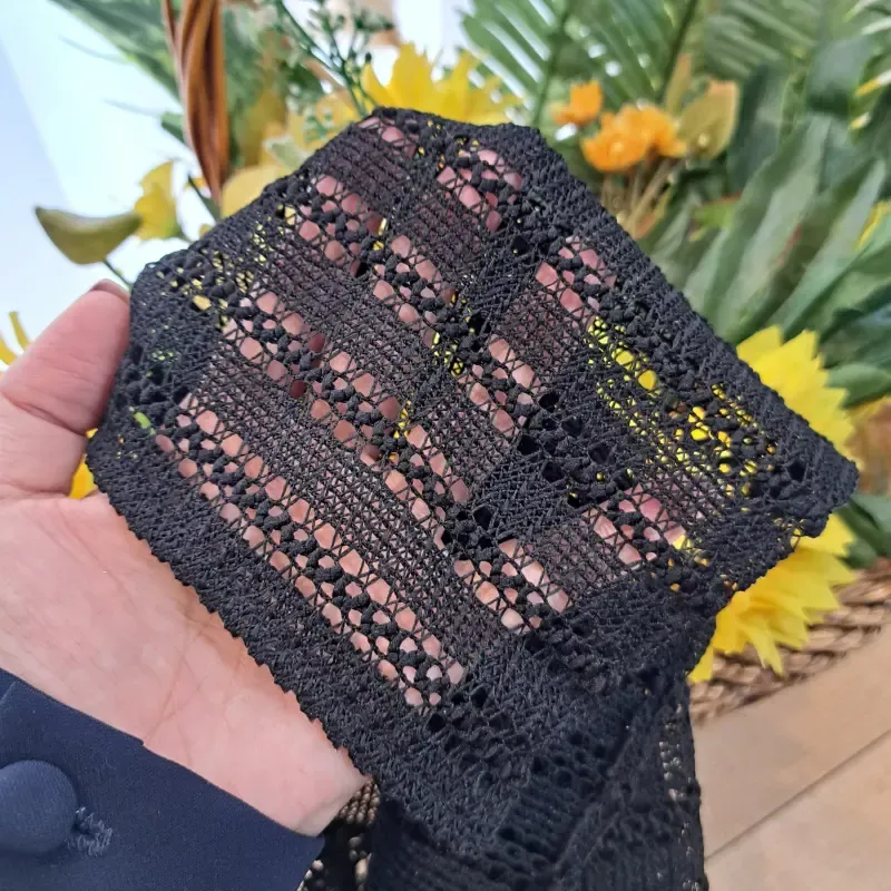 مینی اسکارف بافت پاییزی وارداتی سه گوش سایز 70 در 70 سانتی متر - تصویر 4