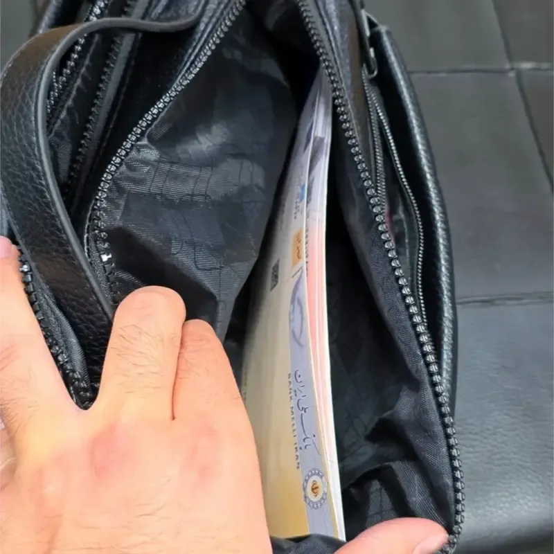 کیف دستی مردانه مونت بلانک چرم دوحالته چهار زیپ مدل دبل فیس - تصویر 10