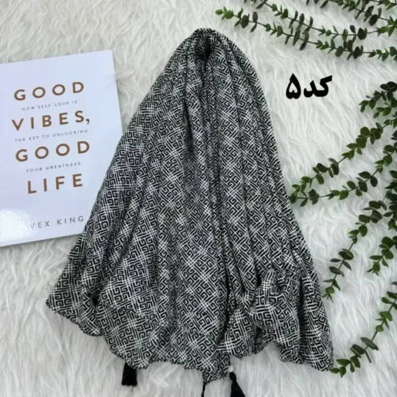 شال نخی برشکا طرحدار طرح جیوانچی قواره 200 در 85 سانت مناسب روزمره