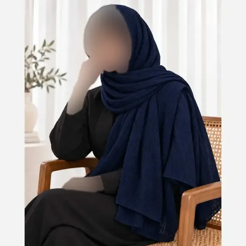 شال نخی ساده منگوله دار برشکا مشکی