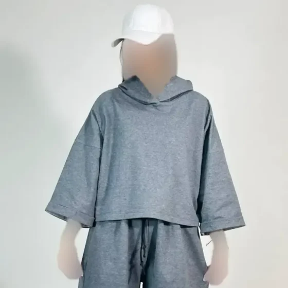 تیشرت کراپ باکسی کلاه دار جنس گلکسی