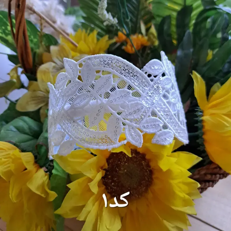 تل مجلسی گیپور سه بعدی گلدار زنانه سفید کرم بادمجانی زرشکی - تصویر 2