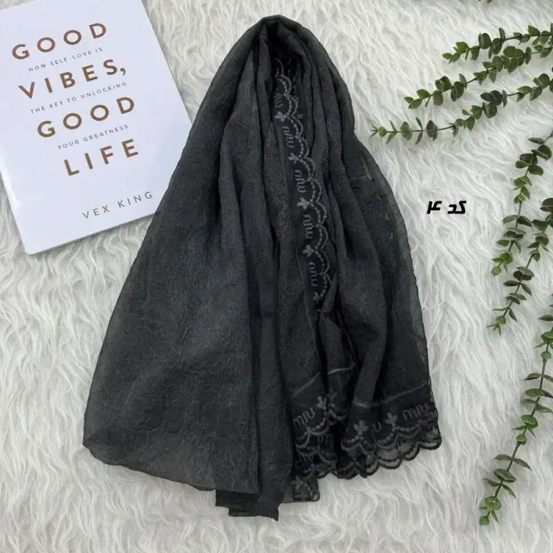 شال حریر سنگشور مزونی طرح Miu Miu ابعاد 180 در 69 سانتیمتر - تصویر 5