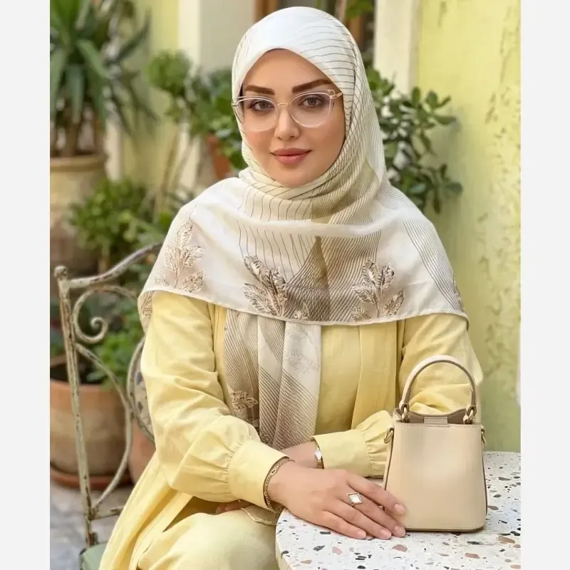روسری نخی کاستوم طرح طلا قواره بزرگ 140 سانتیمتر دور چرخ دوز مزونی - تصویر 9