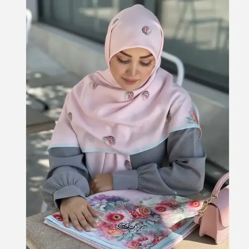 روسری نخ کاستوم طرح تبسم قواره بزرگ 140x140 سیتو صورتی آبی - تصویر 5