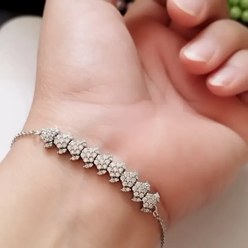 دستبند نقره زنانه عیار 925 طرح جواهری روکش طلا سفید وزن 4.49 گرم - تصویر 3