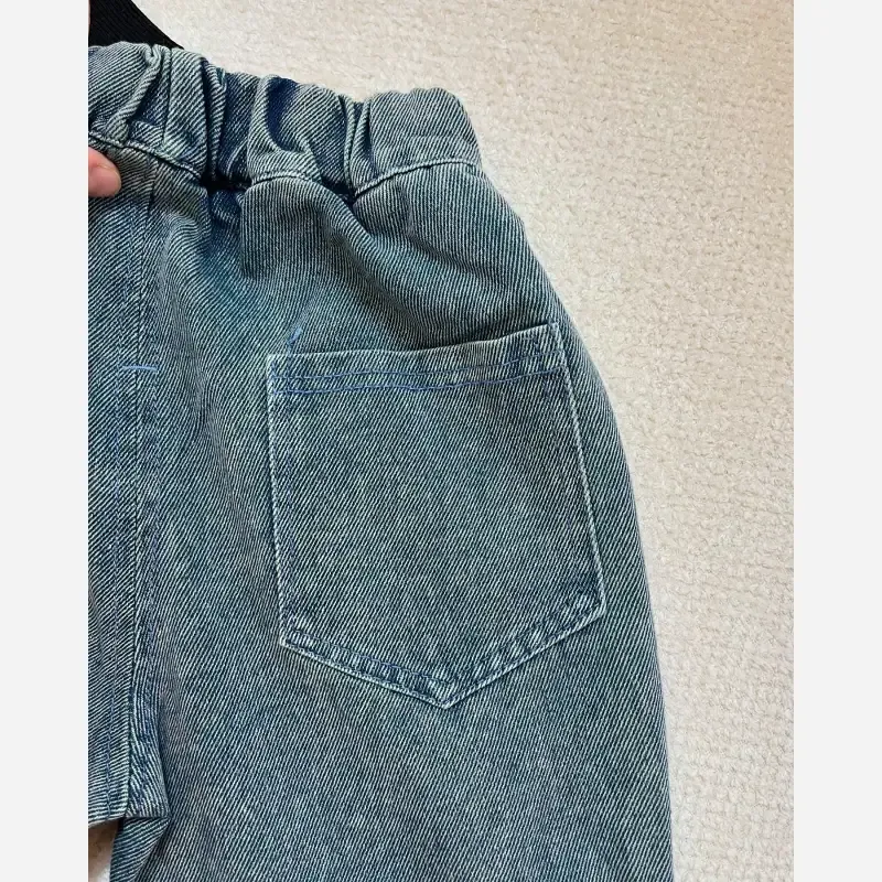 ست پولوشرت و شلوار جین بچگانه برند 415polo مناسب 1.5 تا 6 سال - تصویر 9