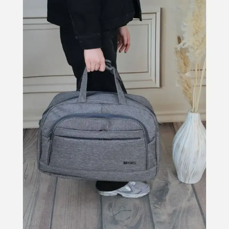 ساک دستی پارچه ای اسپرت و رسمی با بند بلند و سه جیب بیرونی ابعاد 54 در 45 در 8 سانتیمتر - تصویر 3