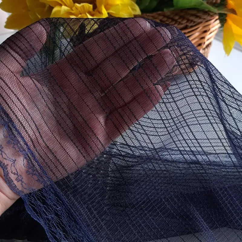 مینی اسکارف دیپلمات مجلسی زنانه دور گیپور دوزی شده سایز 70 در 70 سانتیمتر - تصویر 5