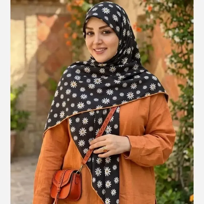 روسری طرح بابونه طوسی نخ کاستوم قواره بزرگ 140 سانتیمتر - تصویر 19