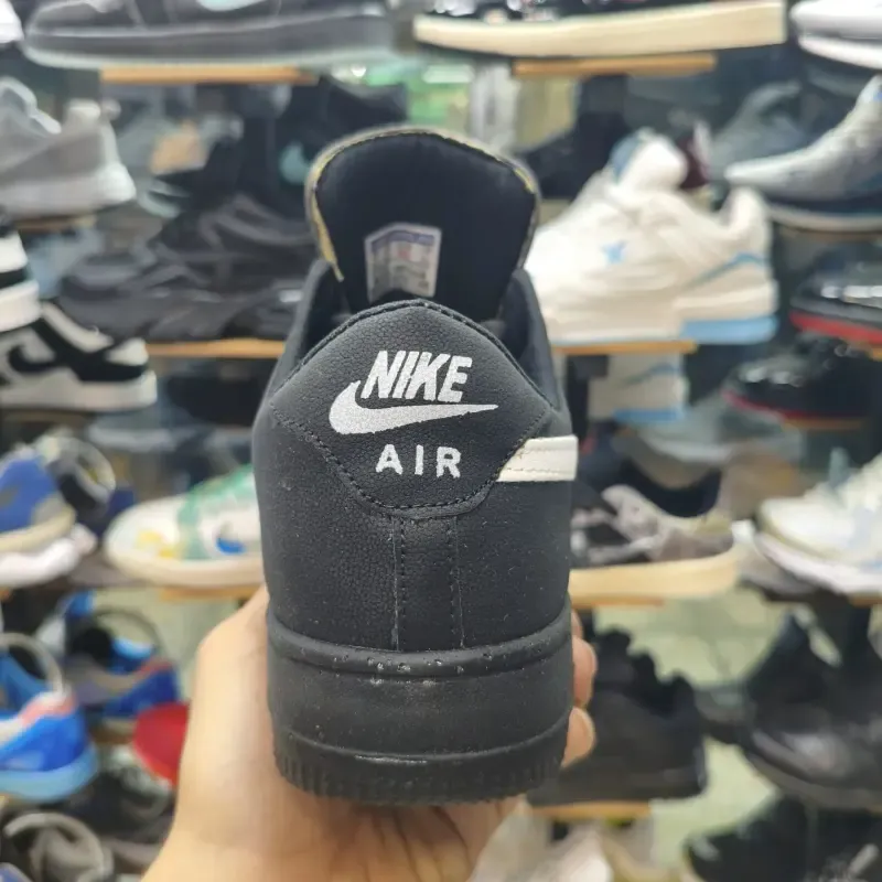 کتونی نایک ایرفورس 1 مردانه مشکی مدل Triple Black - تصویر 3