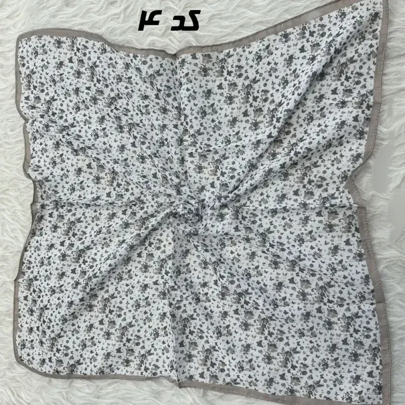 مینی اسکارف نخی نسکافه ای طرح دار قواره 65 در 65 سانتی متر - تصویر 3