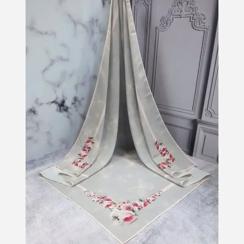 روسری نخ کاستوم مجلسی طرح مشکات پروانه گل رز قواره بزرگ 140 سانتیمتر - تصویر 6