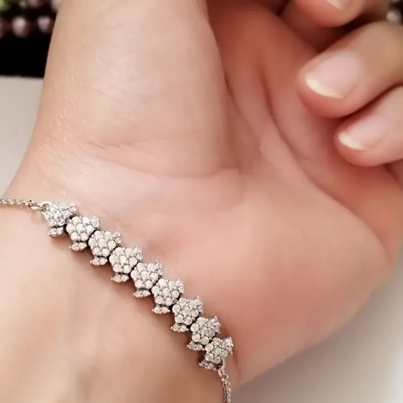 دستبند نقره زنانه عیار 925 طرح جواهری روکش طلا سفید وزن 4.49 گرم - تصویر 2