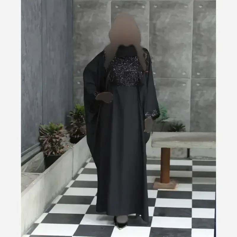 عبایی مجلسی مدل زمرد جنس بوگاتی رنگ مشکی سایز فری - تصویر 3