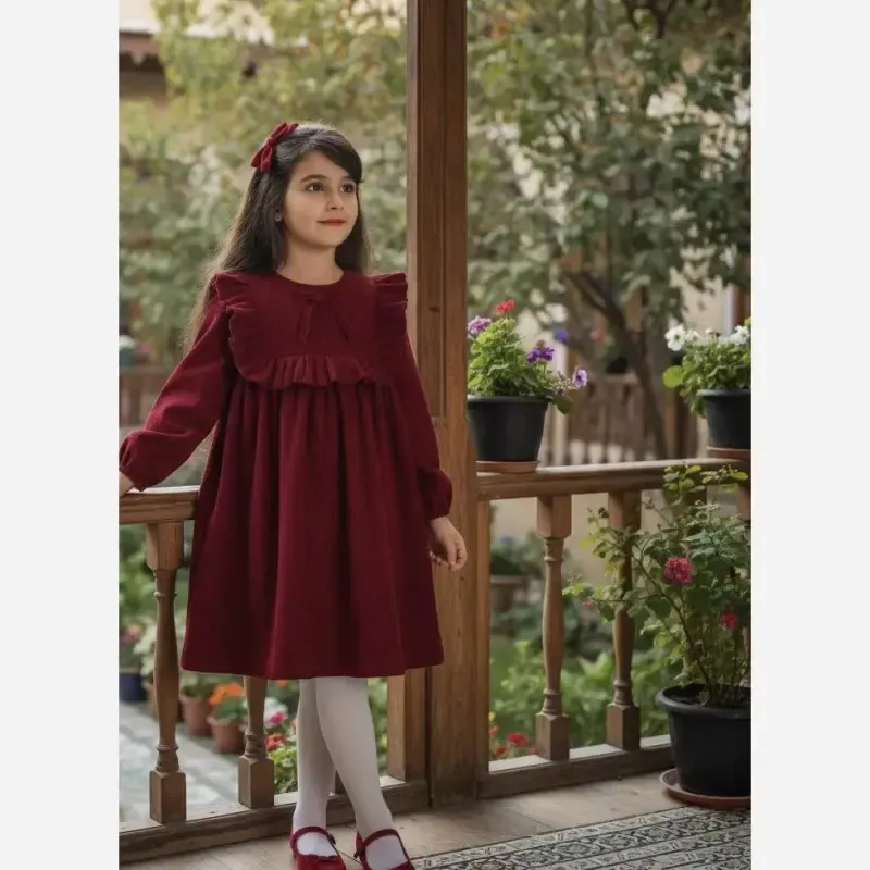 پیراهن دخترانه مخمل کبریتی قرمز یلدایی مناسب 3 تا 11 سال - تصویر 3