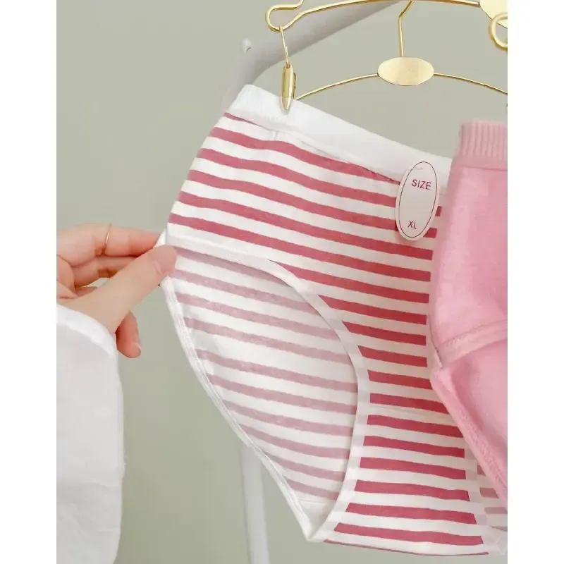 شورت عروسکی نخی طرح توت فرنگی صورتی پک 3 عددی سایز Large برند M&N - تصویر 2
