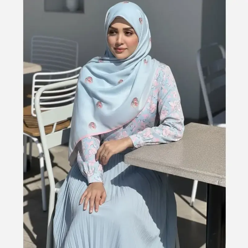 روسری نخ کاستوم طرح تبسم قواره بزرگ 140x140 سیتو صورتی آبی - تصویر 9