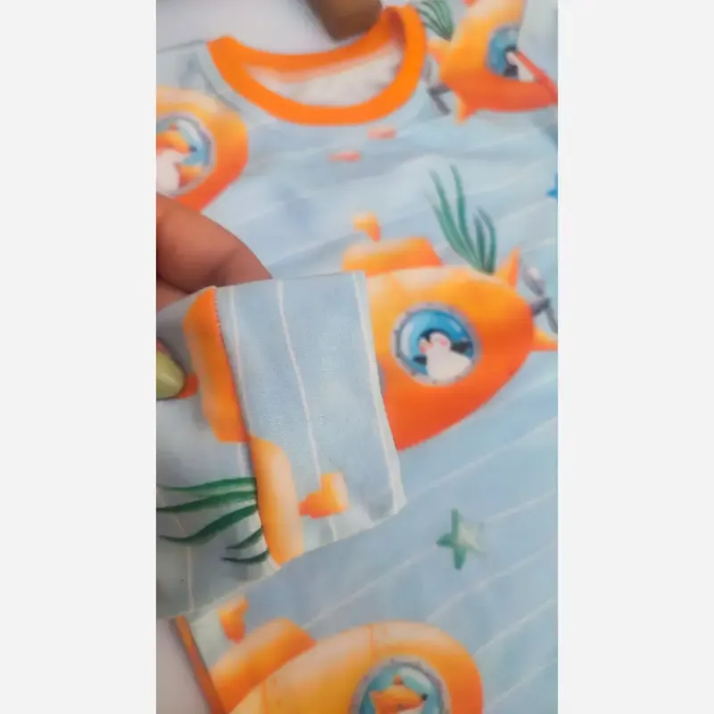 بلوز و شلوار راحتی بچگانه طرح زیردریایی سایز 35 و 40 - تصویر 2