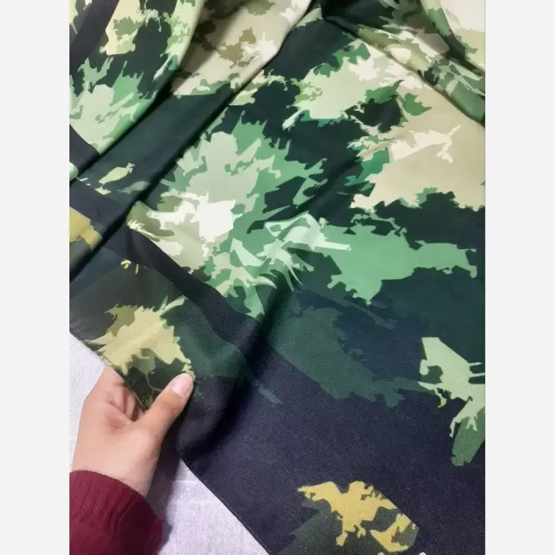 روسری نخ کاستوم طرح آتوسا سایز 140 چرخ دوز - تصویر 2