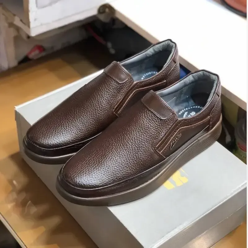 کفش چرم مردانه بی بند مدل تکنو سوخته رویه و کفی طبی چرم زیره پیو سبک و منعطف - تصویر 2