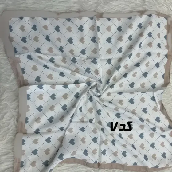 مینی اسکارف آبی نخ طرحبندی قواره 65×65 مناسب استفاده روزمره