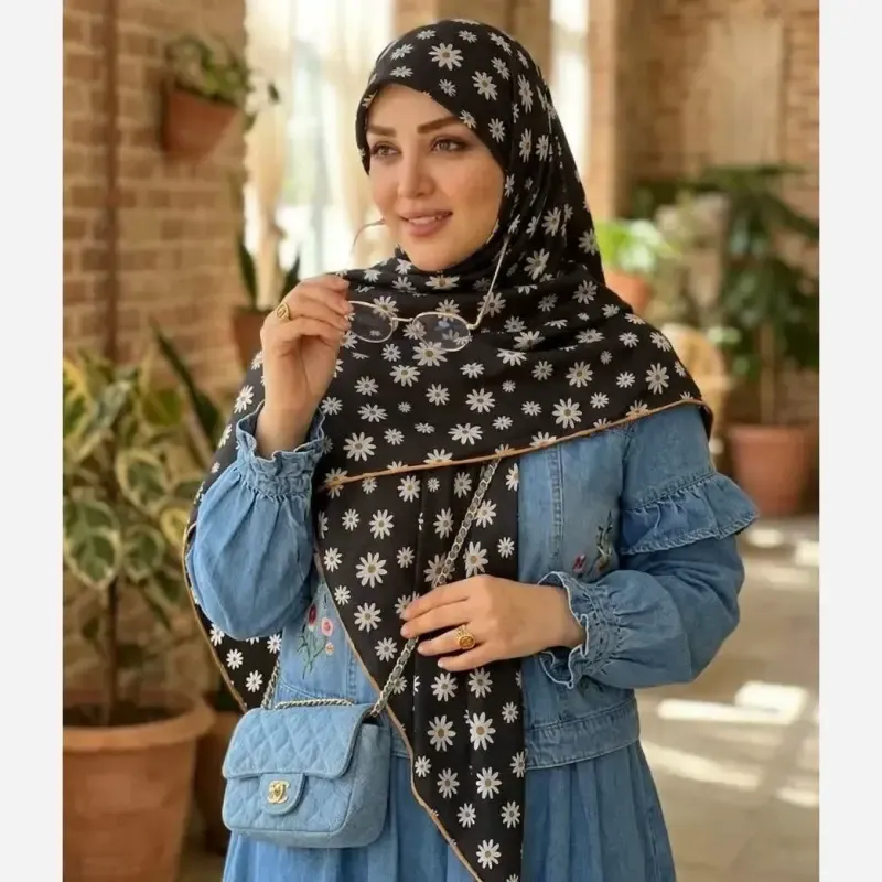 روسری طرح بابونه طوسی نخ کاستوم قواره بزرگ 140 سانتیمتر - تصویر 15