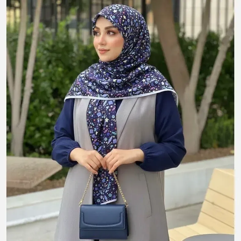 روسری نخ طرح ماهور سرمه ای اشکال هندسی ریز روزمره و مهمانی - تصویر 8