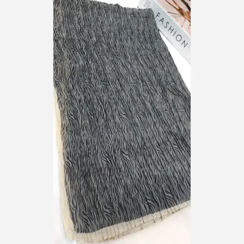 شال مجلسی حریر بهاره پلیسه قواره 200 در 75 سانت - تصویر 3
