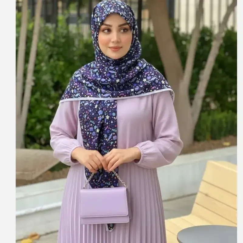روسری نخ طرح ماهور سرمه ای اشکال هندسی ریز روزمره و مهمانی - تصویر 9