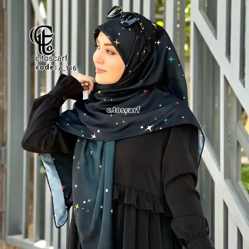 روسری نخی کاستوم طرح ستاره شب سرمه ای قواره بزرگ 140*140 دور دوخت - تصویر 2