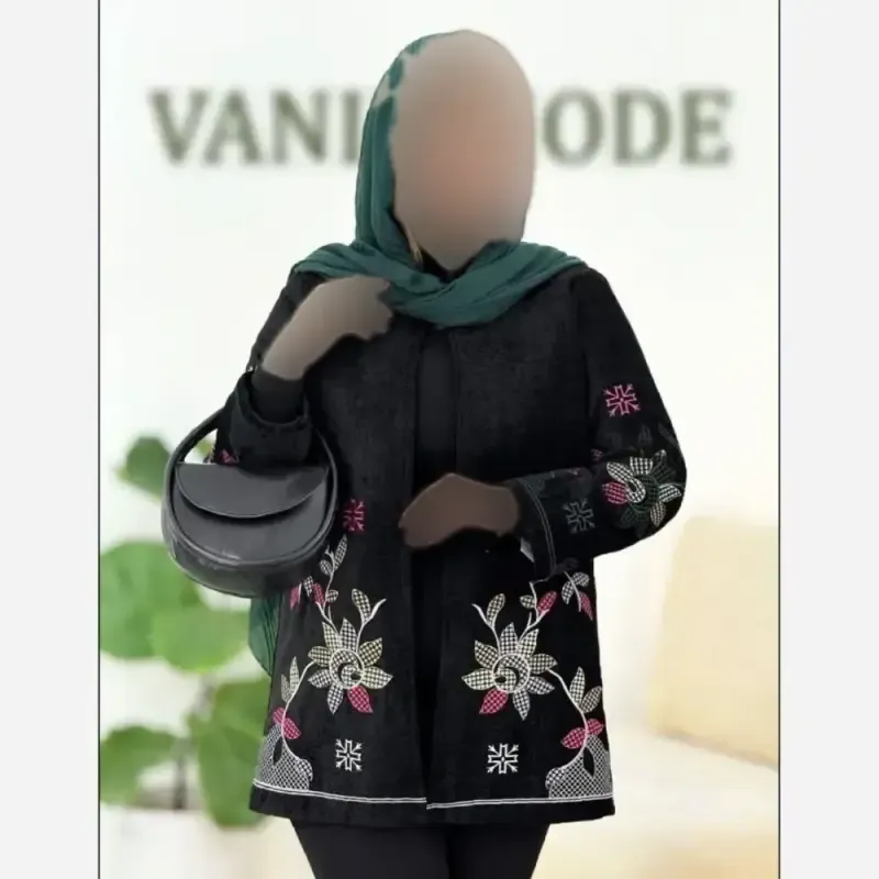 کت مجلسی زنانه مدل پونه مخمل گلدوزی شده رنگ مشکی فری سایز - تصویر 3
