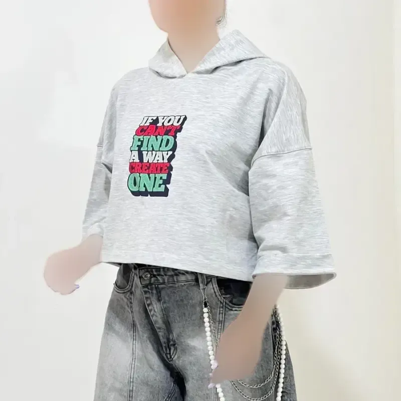 تیشرت کراپ باکسی چاپدار کلاه دار جنس گلکسی - تصویر 10