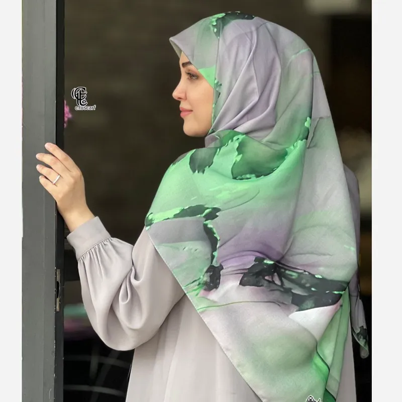 روسری نخ کاستوم طرح هما سایز 140 در 140 - تصویر 2