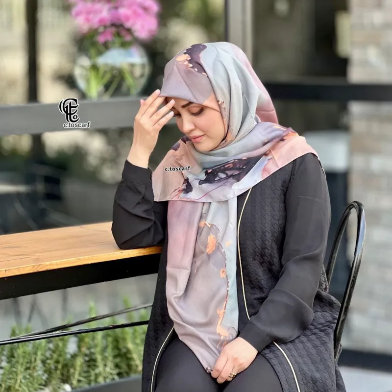 روسری نخ کاستوم طرح هما سایز 140 در 140 - تصویر 4