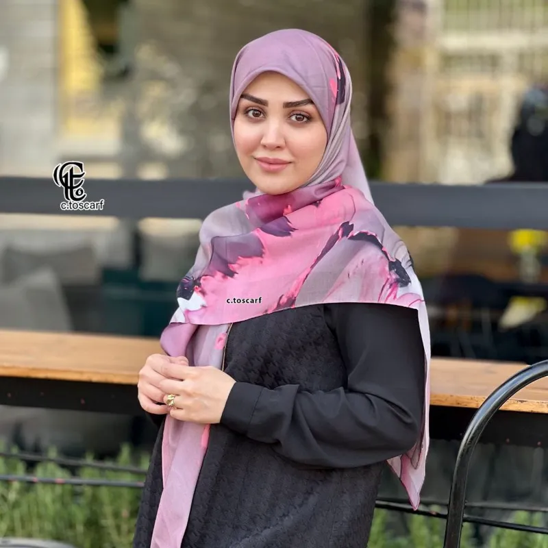 روسری نخ کاستوم طرح هما سایز 140 در 140 - تصویر 10